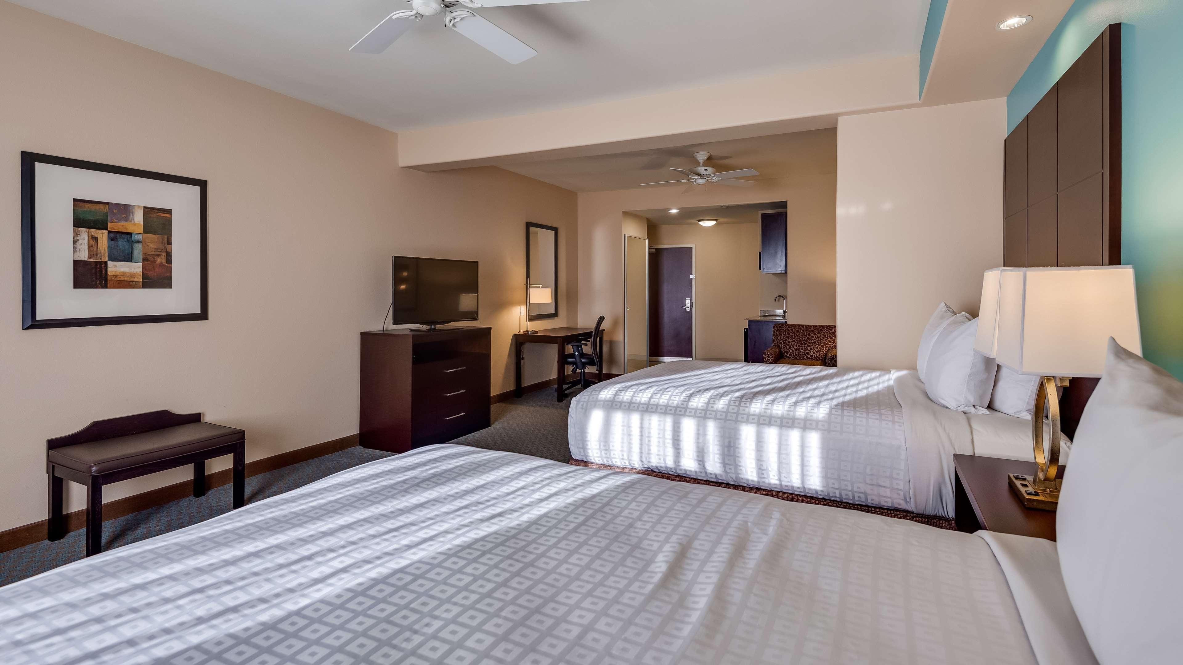 Best Western Plus Midland Suites Buitenkant foto