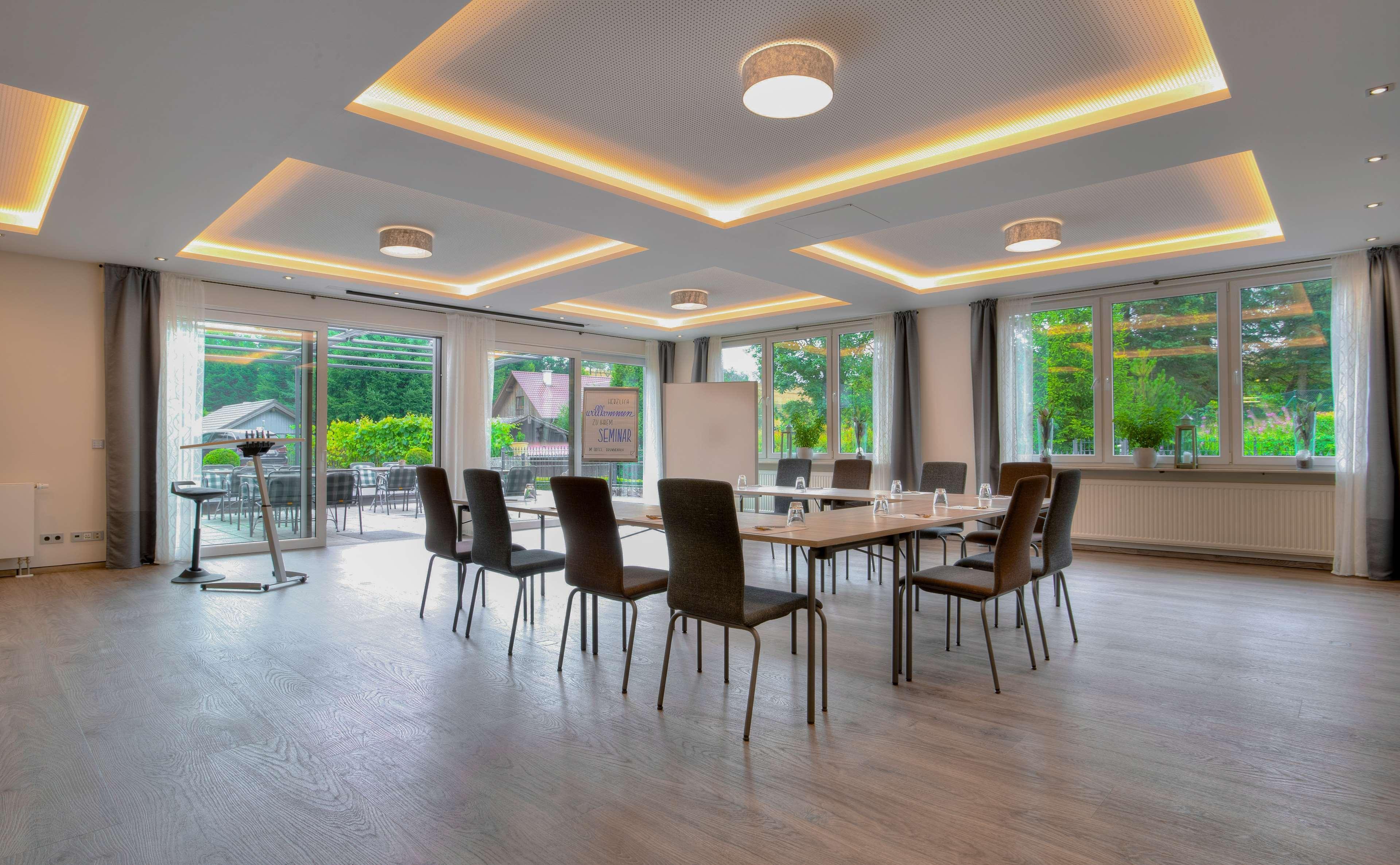 Best Western Plus Midland Suites Buitenkant foto