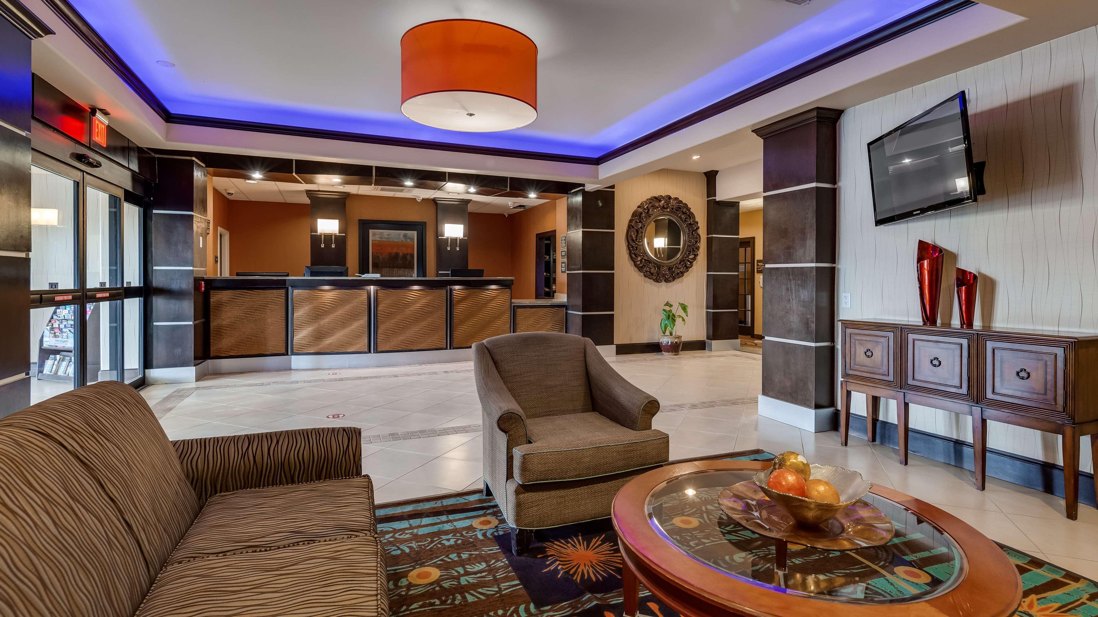 Best Western Plus Midland Suites Buitenkant foto